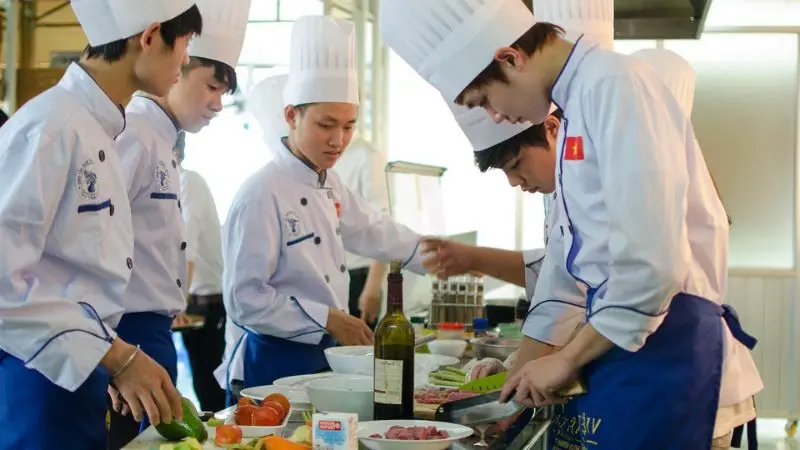 Lớp dạy học nấu ăn chay tại Hà Nội